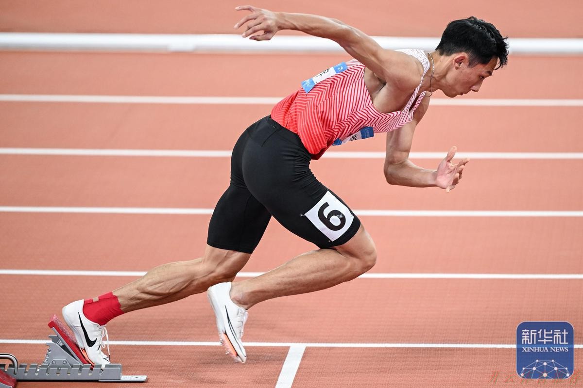 开云体育平台：全运会男子400米栏决赛 龚德滨打破全国纪录夺冠